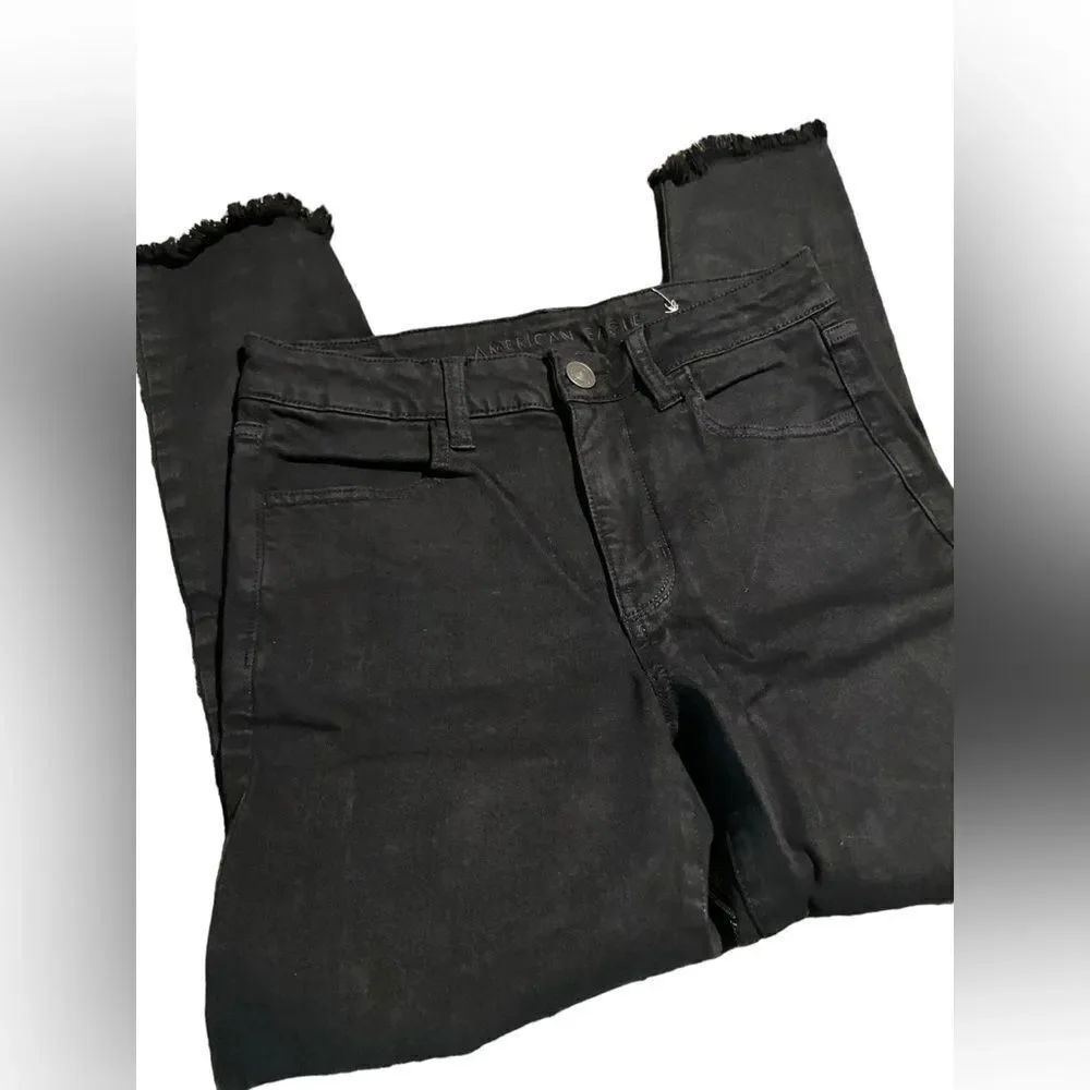 American Eagle Outfitters size 8 short  excellent condition